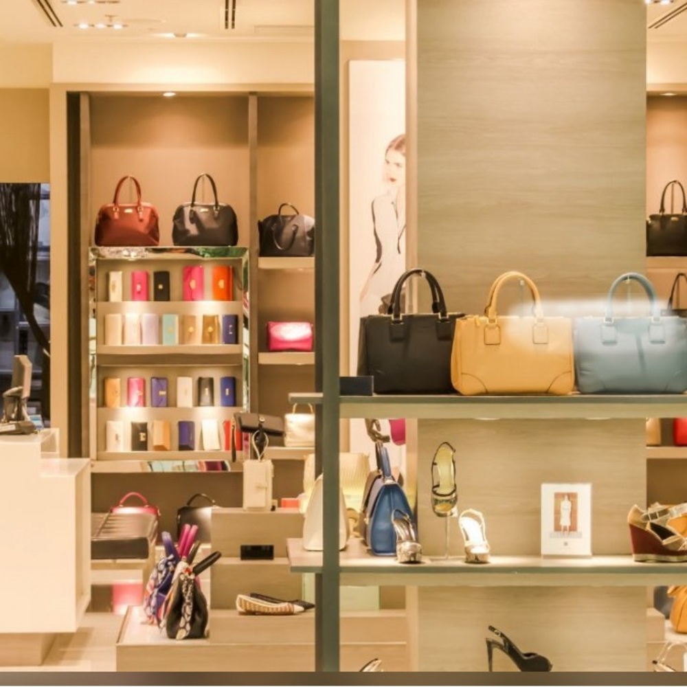 ๐๐ฅLUXURY ITEMS.. VARIOUS BRANDS SECTION!!!!! - Picture 4 of 4